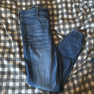 American Eagle skinny jeans